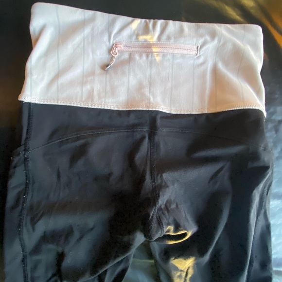 Lululemon High Waist Crops - Picture 10 of 10